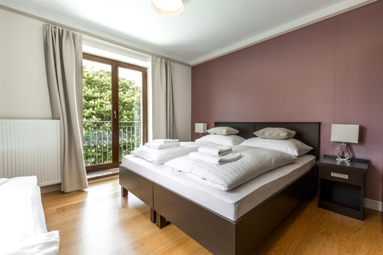 Hotel Mandát 13