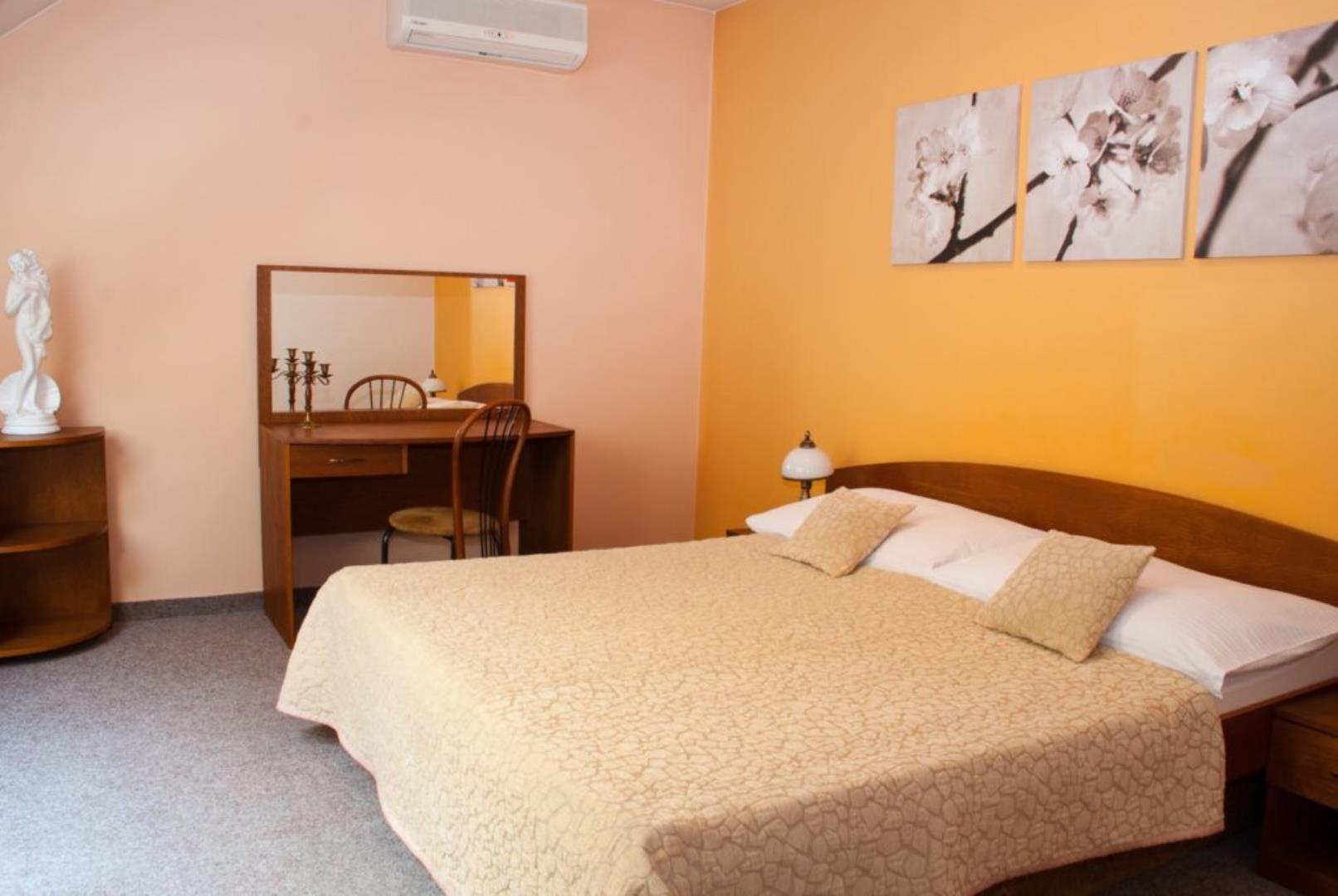 Hotel Pod hradom 6