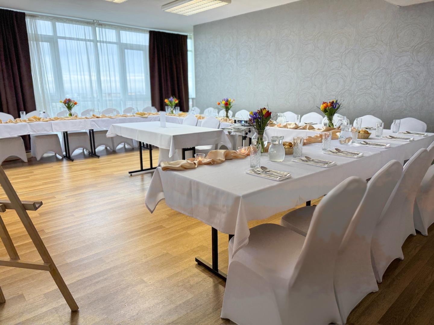 Hotel Modena*** 10