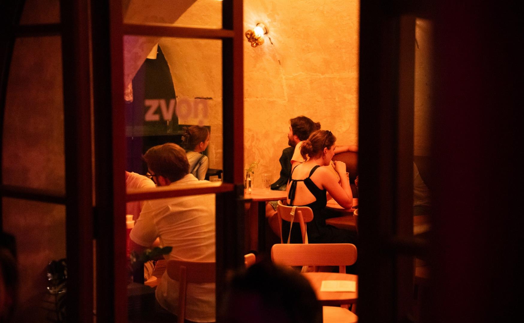 Zvon 10