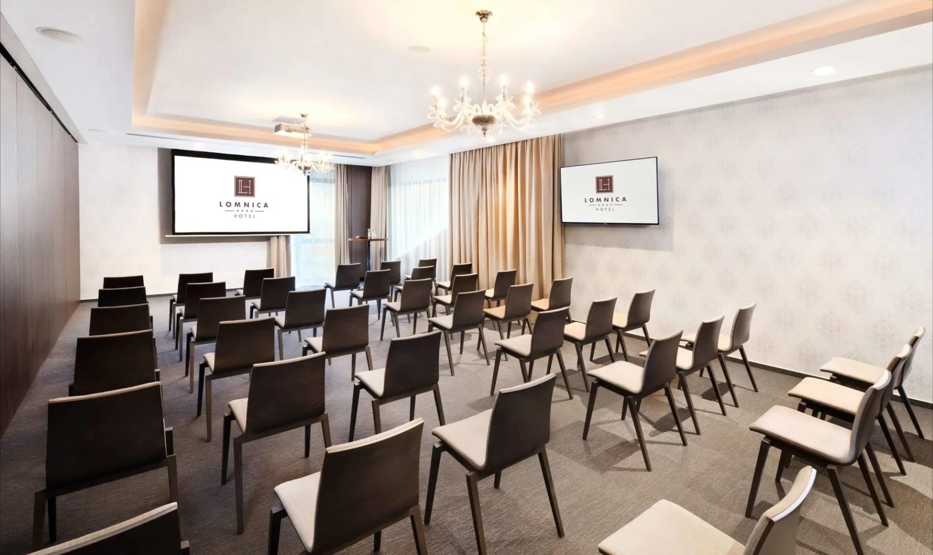 Hotel Lomnica 11
