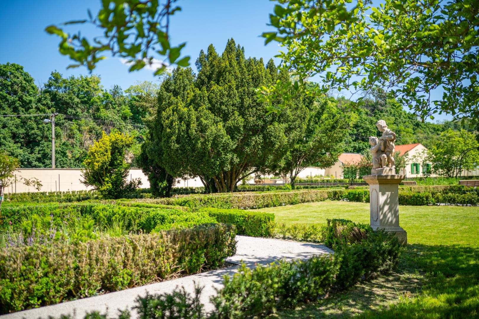 Kaštieľ Modra 16