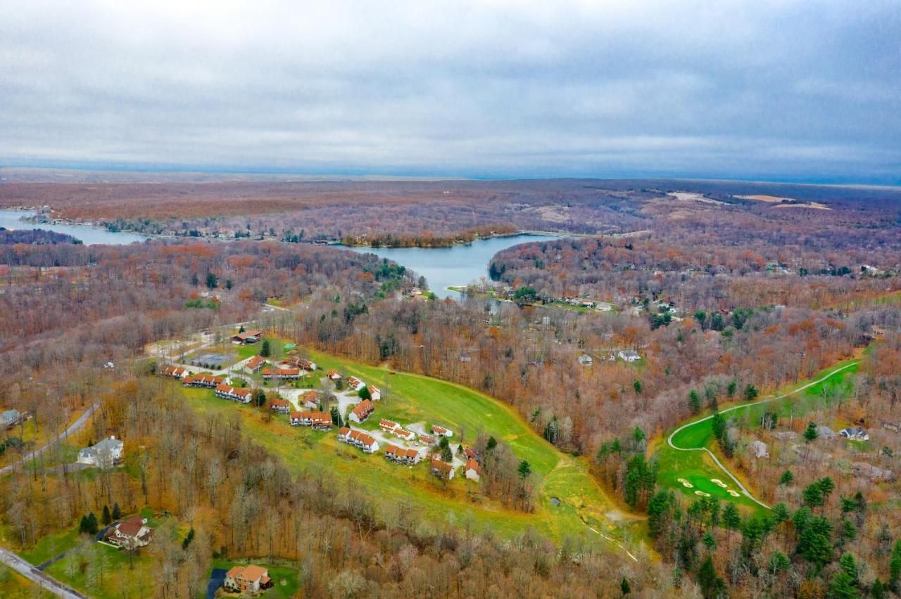 Crown Resorts at Wolf Run 6