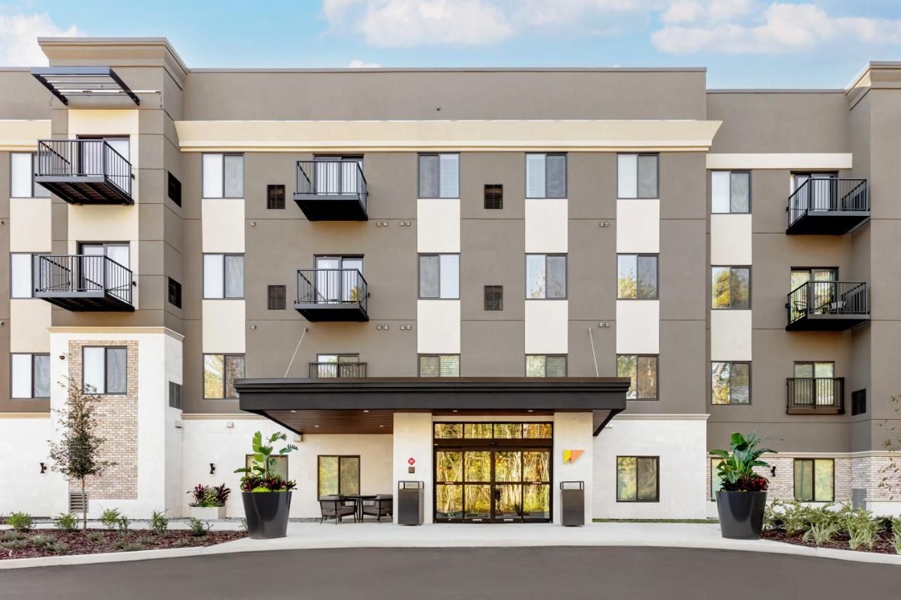 WaterWalk Extended Stay by Wyndham Jacksonville Deerwood Pk 6