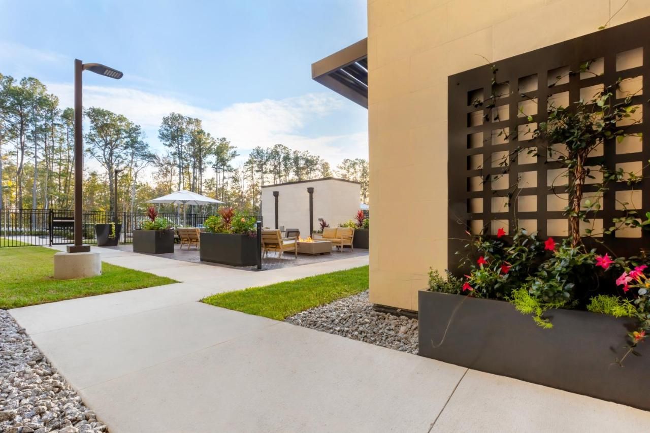 WaterWalk Extended Stay by Wyndham Jacksonville Deerwood Pk 9