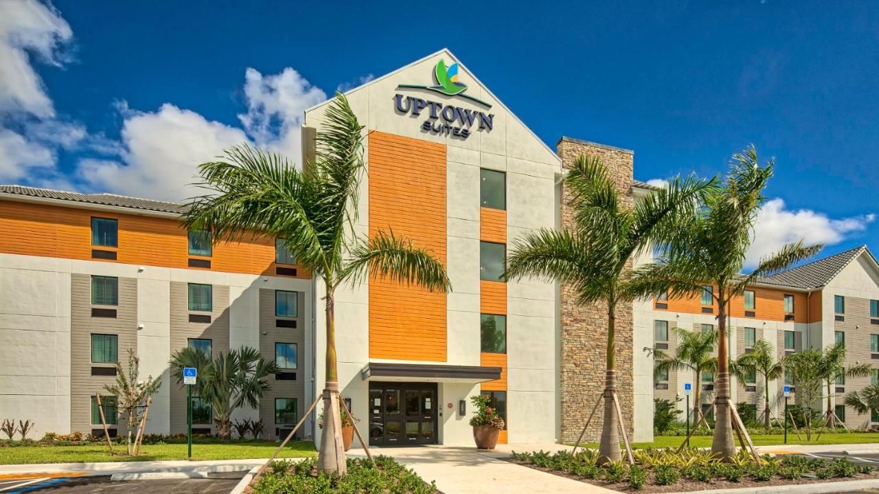 Uptown Suites Extended Stay Miami FL – Homestead 10