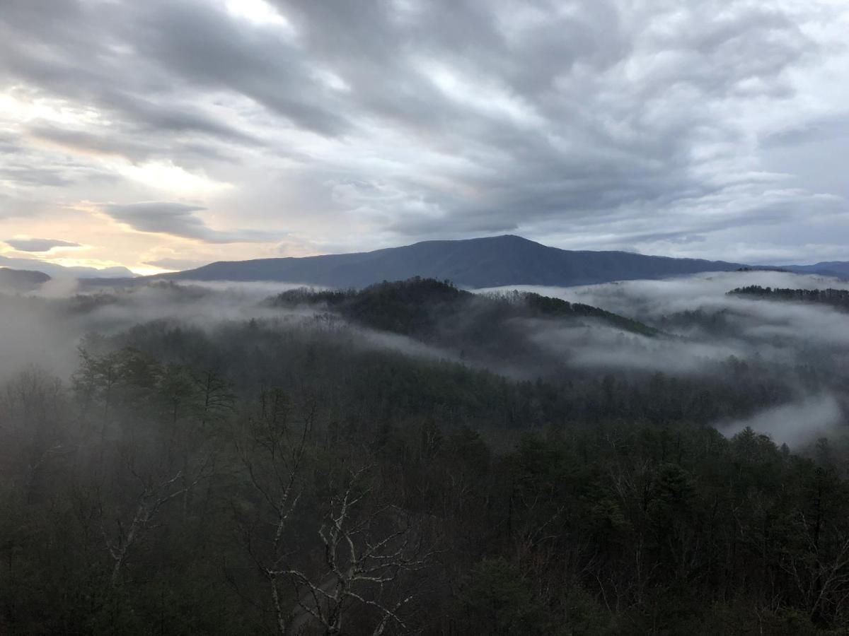 Appalachian Villa 9