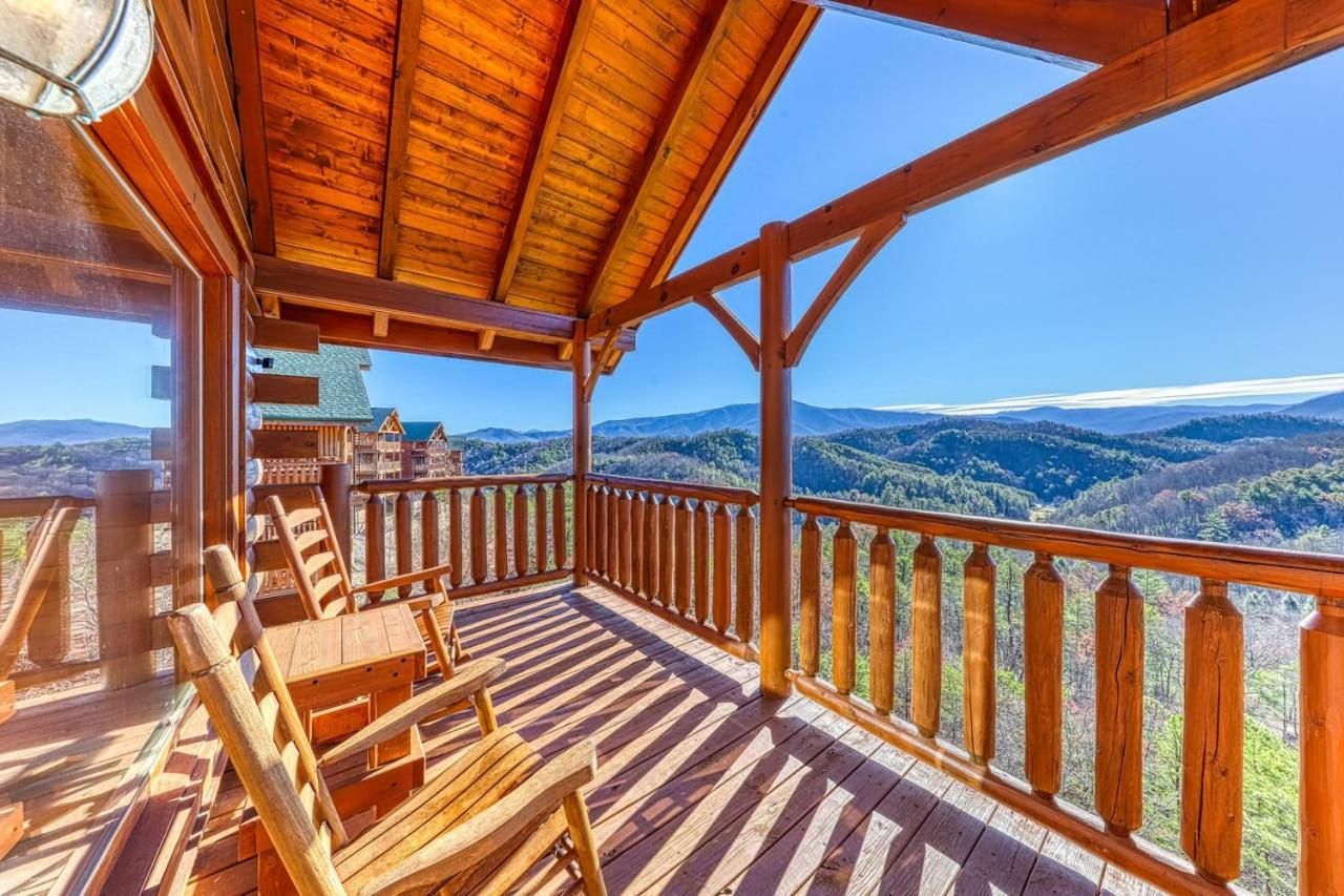 Appalachian Villa 10