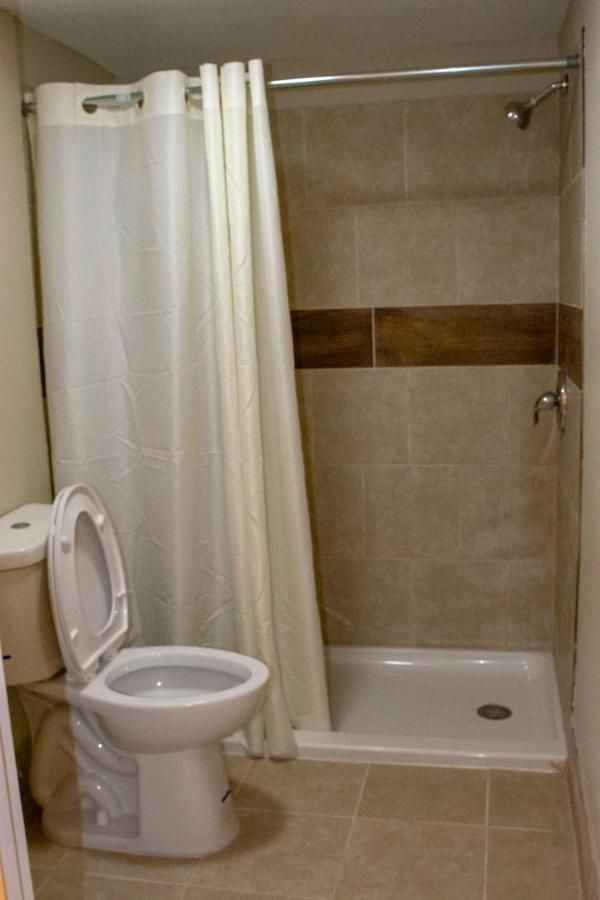 SOUTHERN STAR INN 6