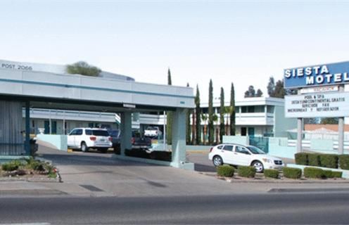 Siesta Motel 8