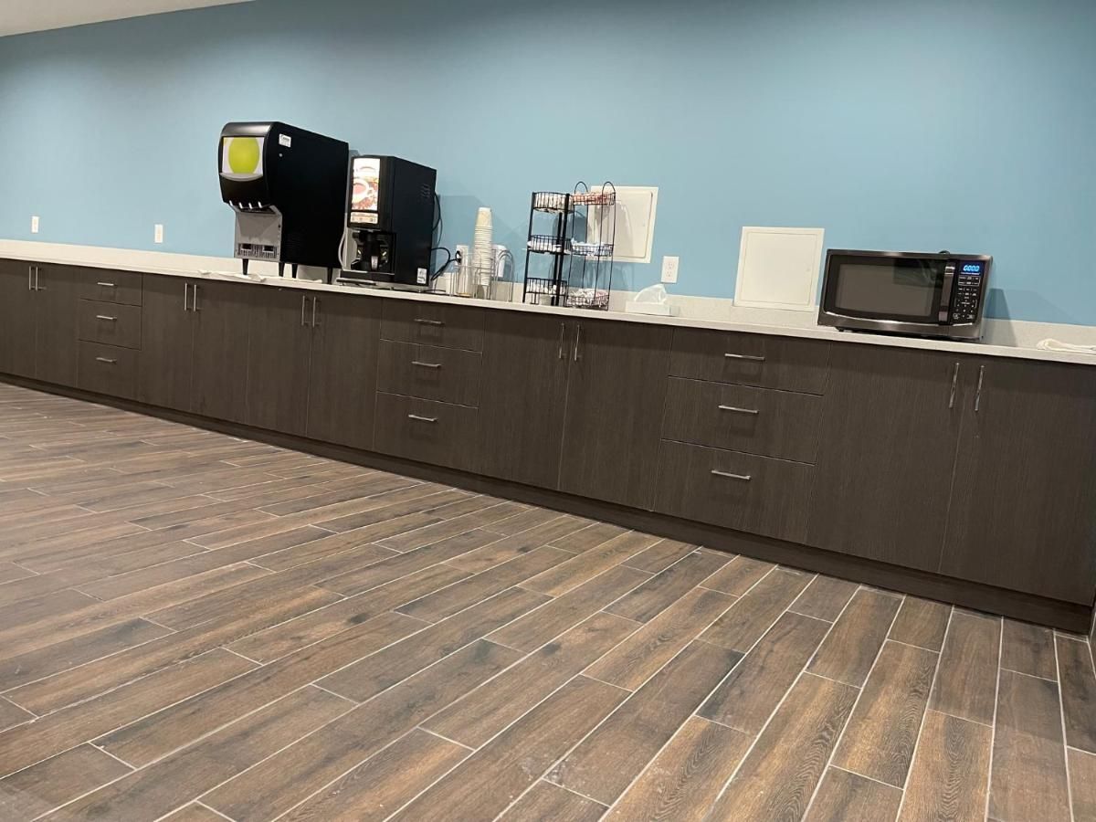 Days Inn by Wyndham Bronx NYC 6