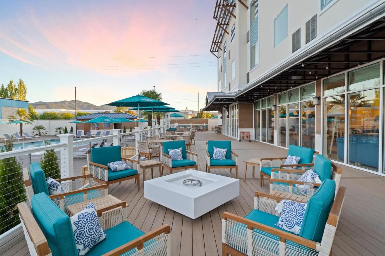 Compass by Margaritaville Medford 10