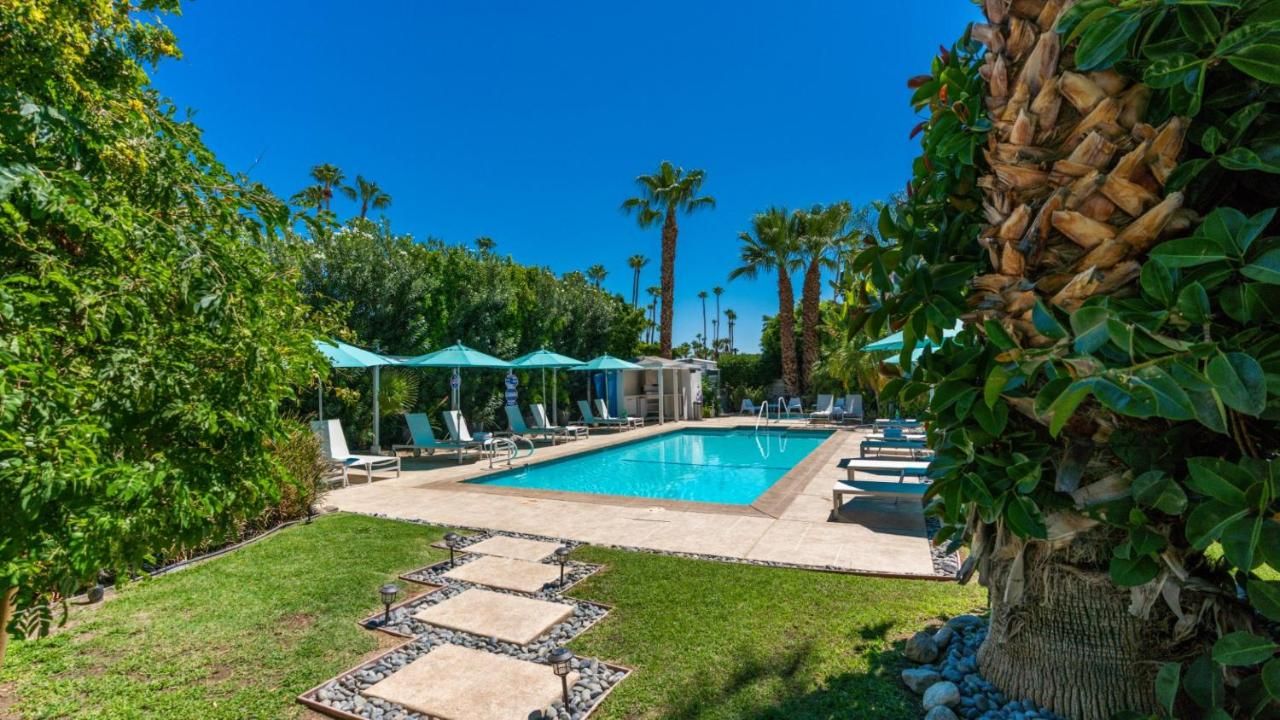 BelleVue Oasis - Adults Only 9
