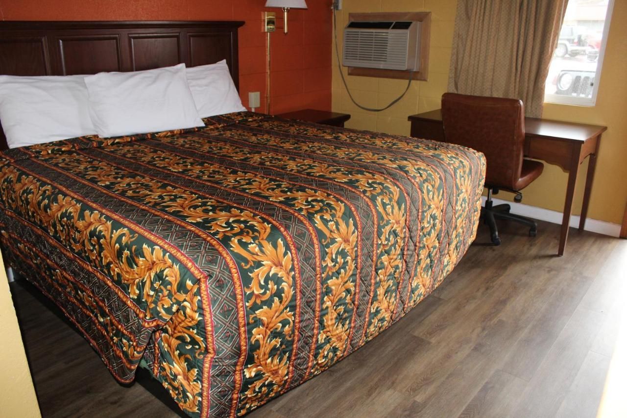 Guest House Motel 7