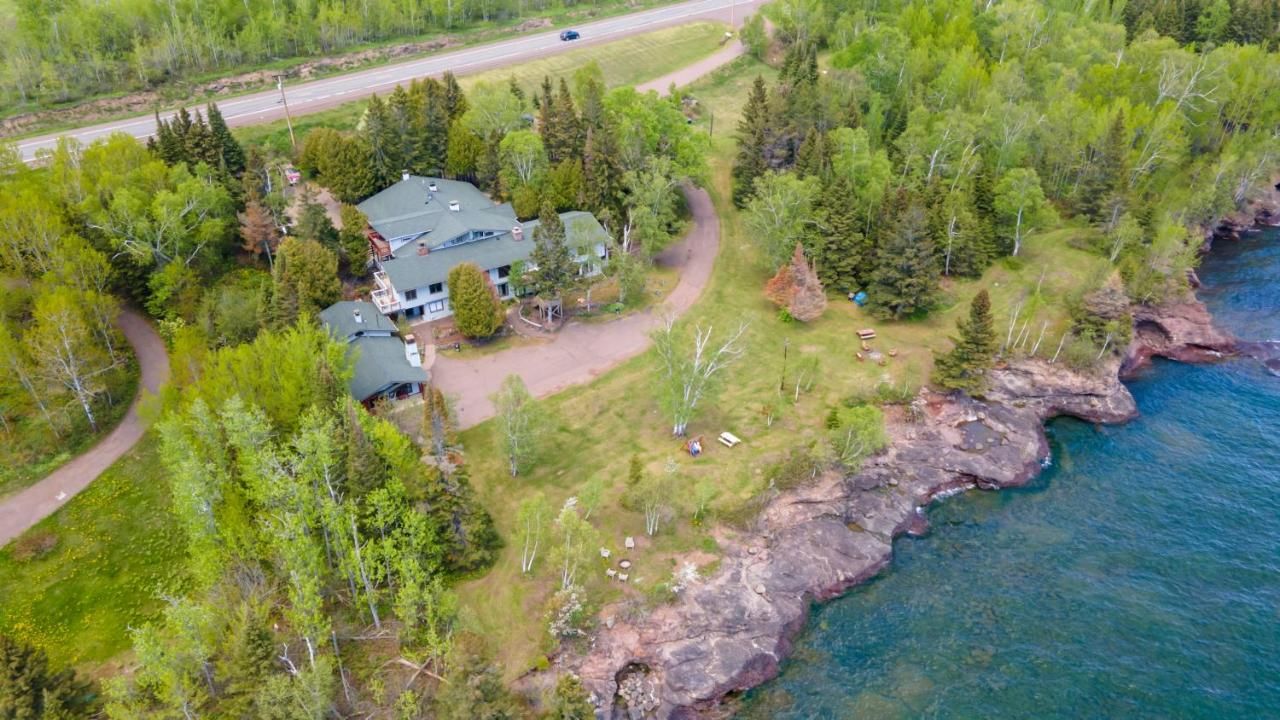 Thomsonite Inn on Lake Superior 10