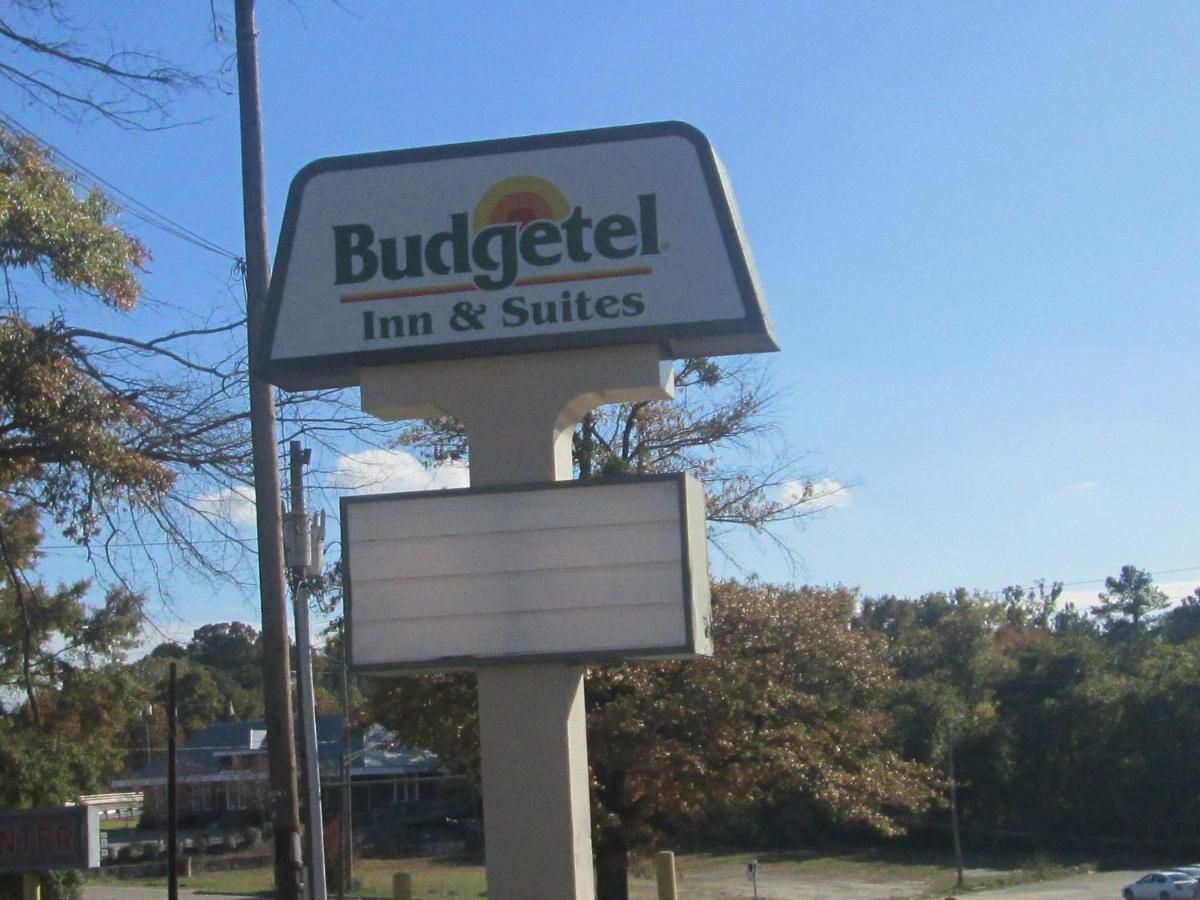 Budgetel Inn & Suites 6