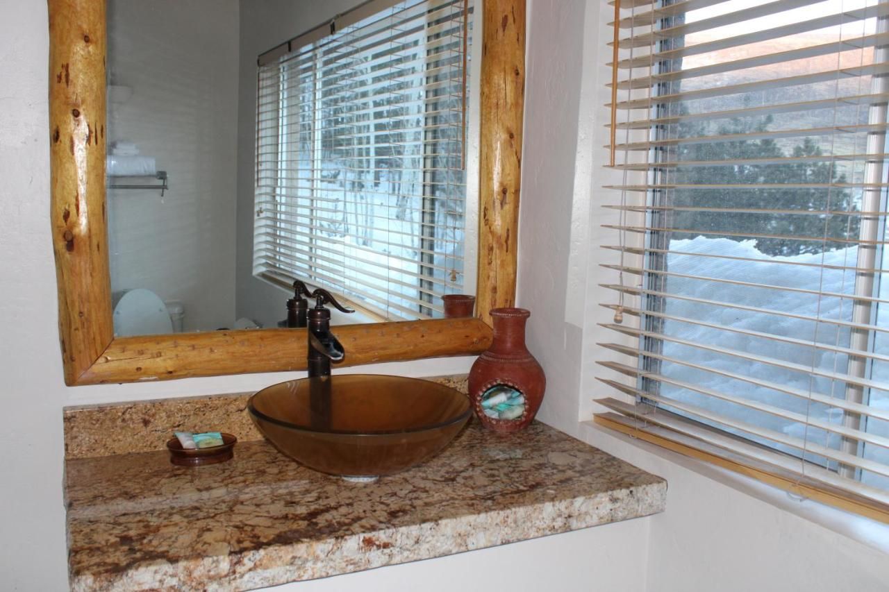 Edelweiss Resort Greer 8