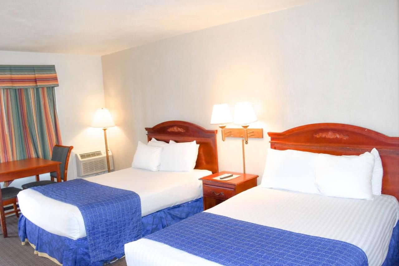 Attleboro Motor Inn 8