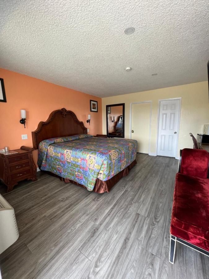 Walden Motel 7