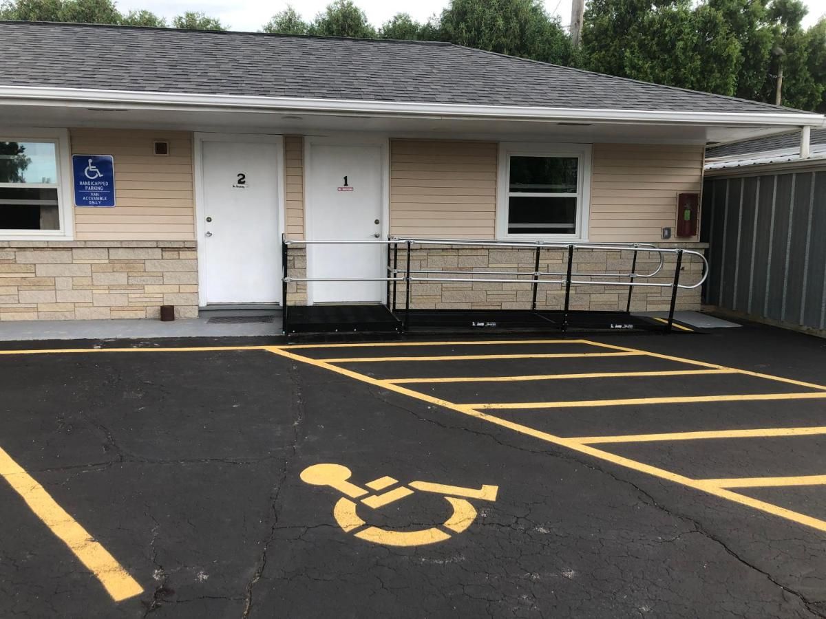 Parkway Motel 9