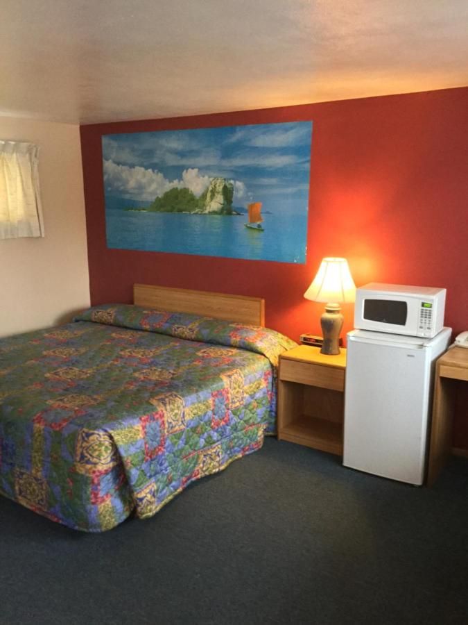 Parkway Motel 10