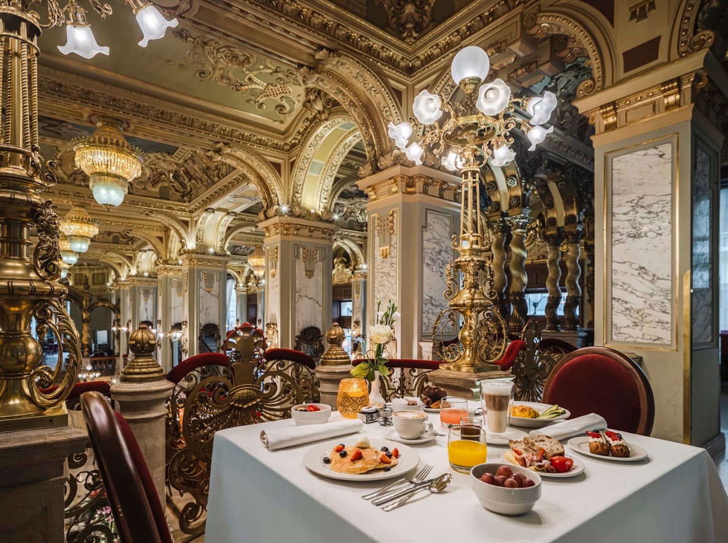 Anantara New York Palace Budapest Hotel 6