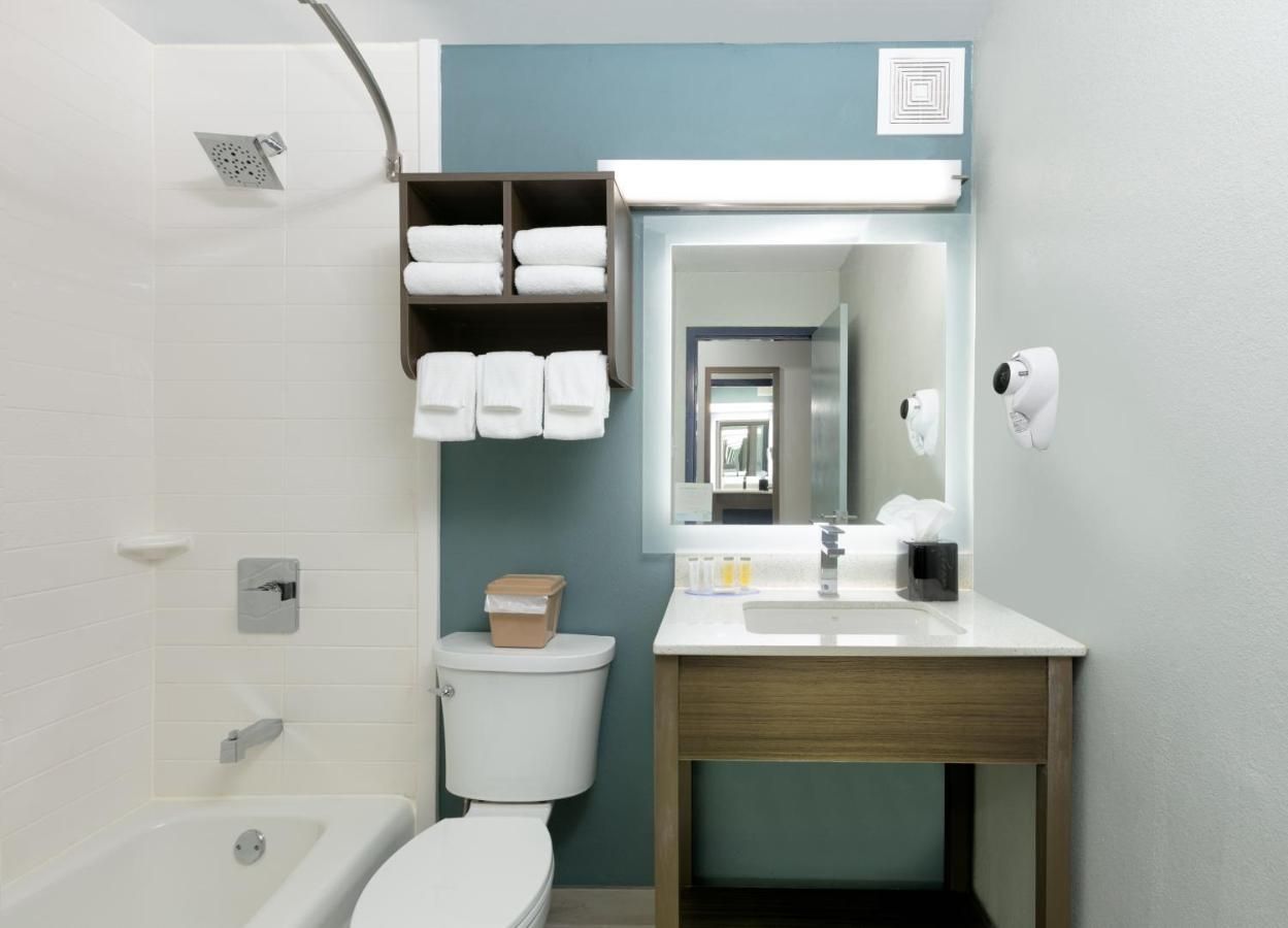 Baymont by Wyndham Chattanooga Eastridge 8