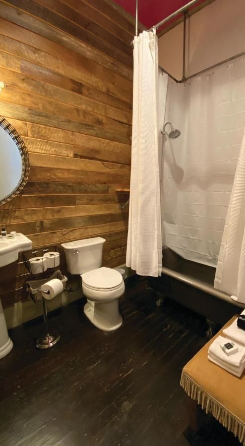 Mulberry Inn 6