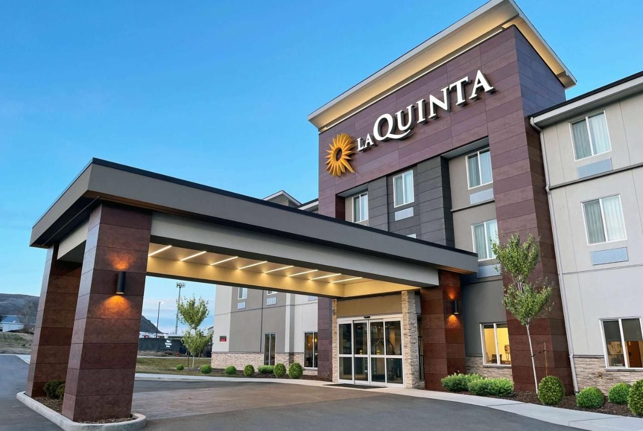 La Quinta Inn & Suites by Wyndham Wenatchee 10