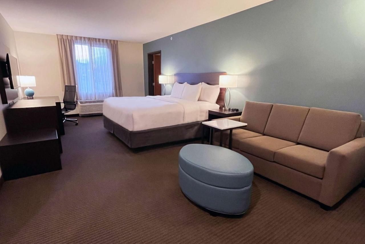La Quinta Inn & Suites by Wyndham Wenatchee 8