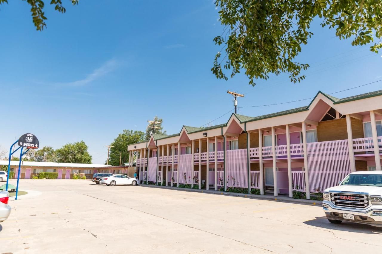 Safari Inn 9