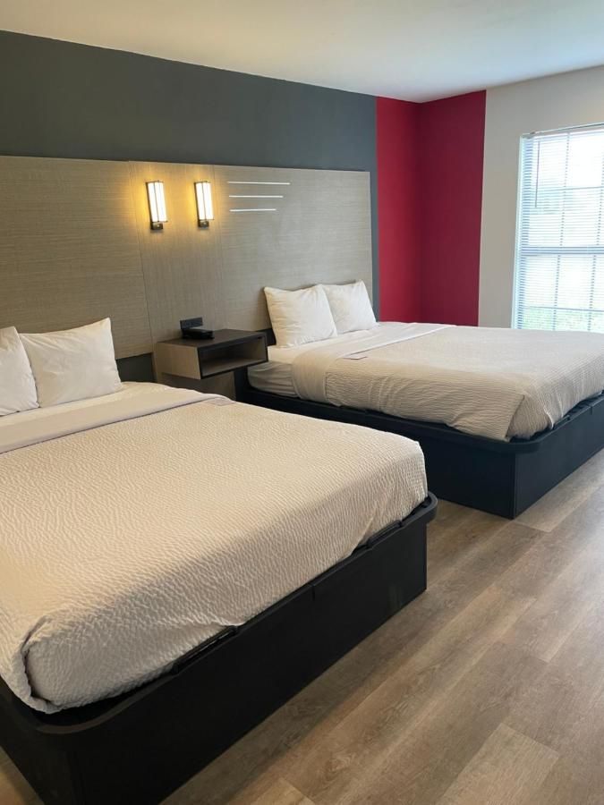 Ramada by Wyndham Studio Suites Dothan 8