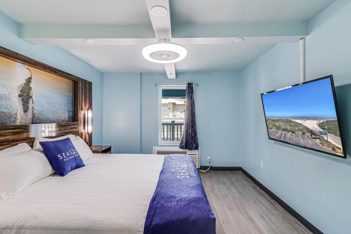 Seaside Boutique Hotel, Waves At Your Doorstep 8