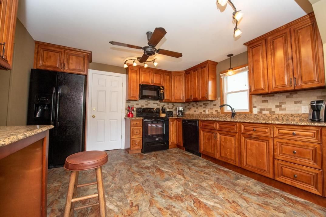 Shore Meadows Lodge LLC 6