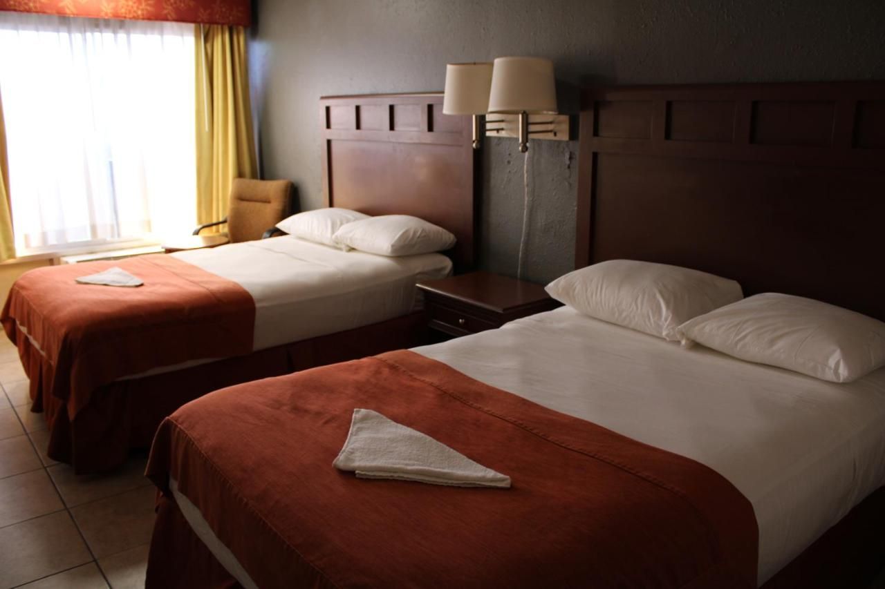 LA VISTA INN 10
