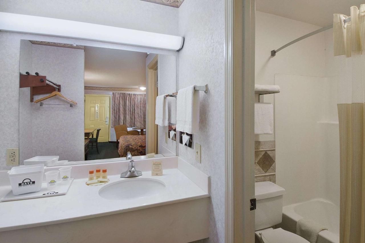 Days Inn by Wyndham Cartersville 6