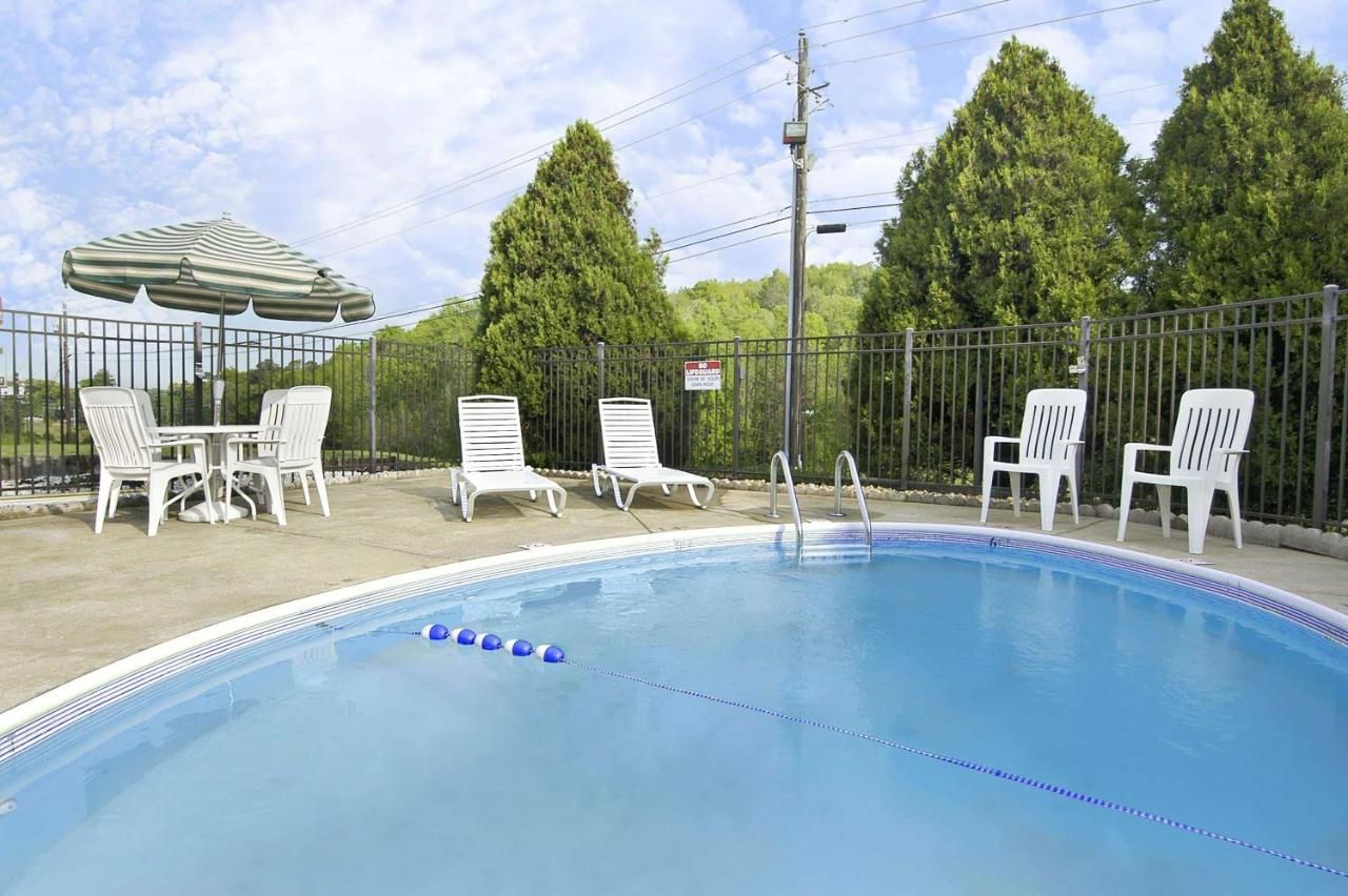 Days Inn by Wyndham Cartersville 8