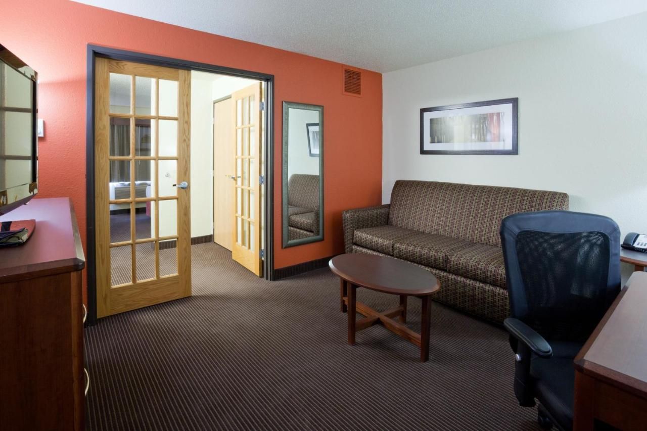 AmericInn by Wyndham Grafton 9