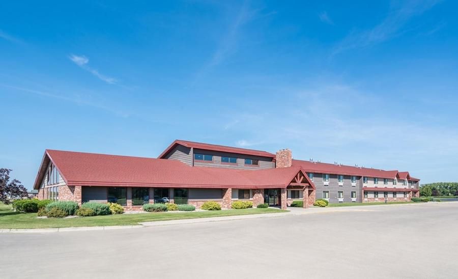 AmericInn by Wyndham Grafton 10