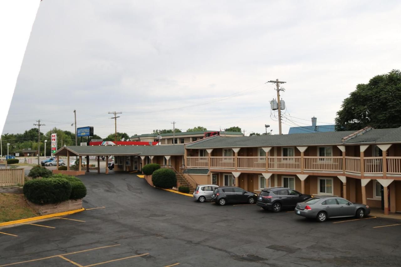 Battlefield Inn Springfield 10