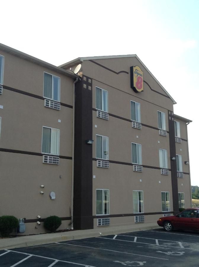 Super 8 by Wyndham Corydon 10