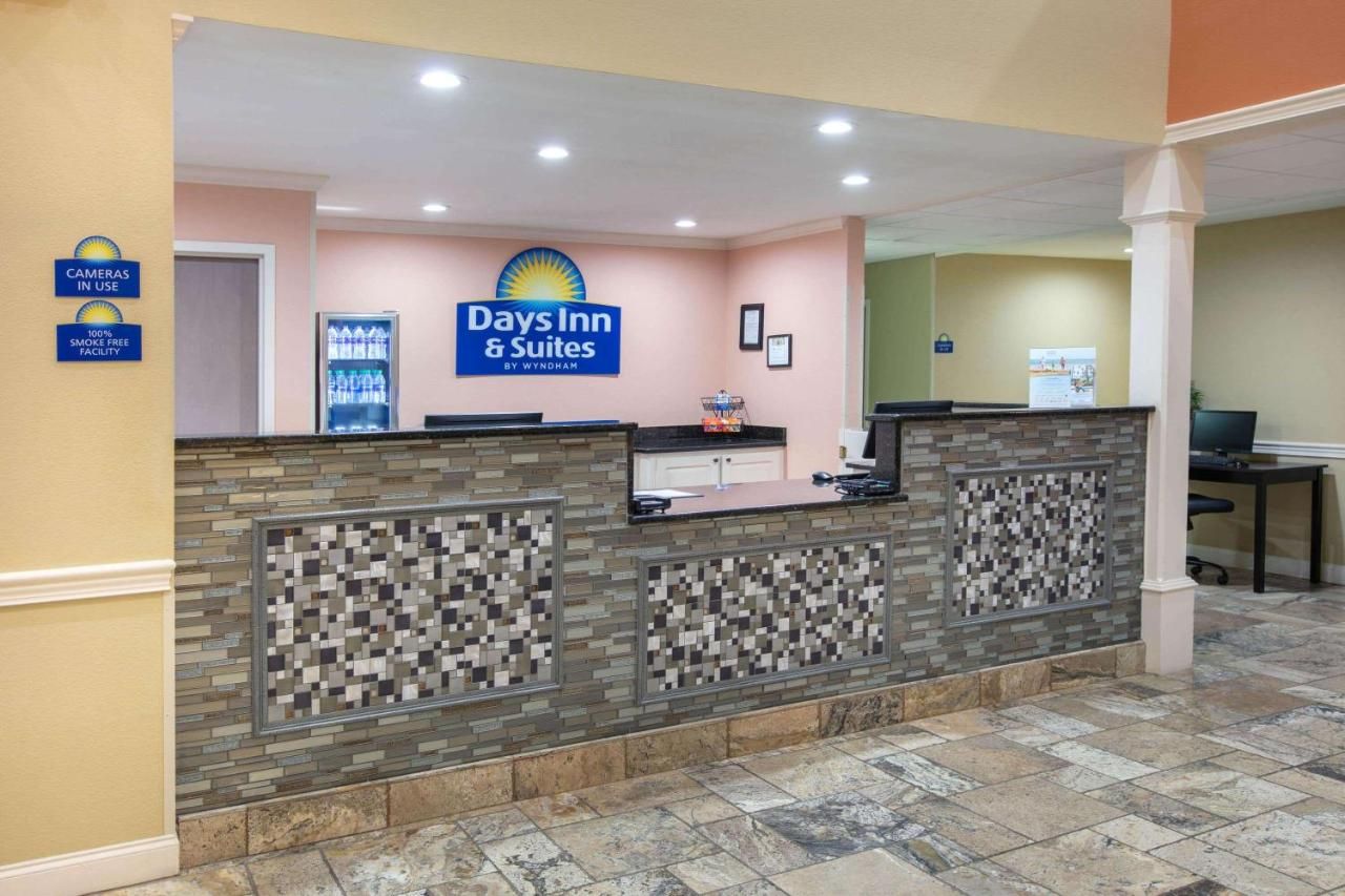Days Inn & Suites by Wyndham Florence/Jackson Area 9