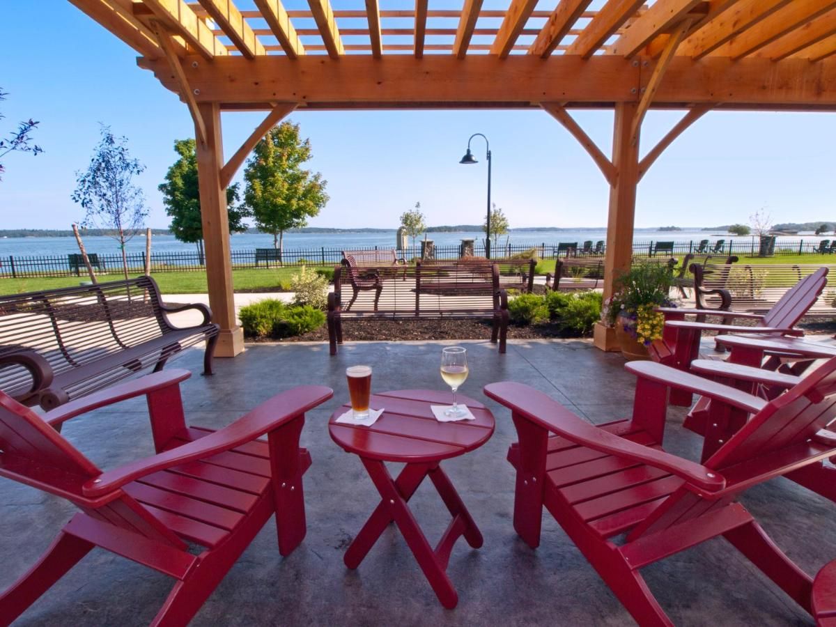 1000 Islands Harbor Hotel 8