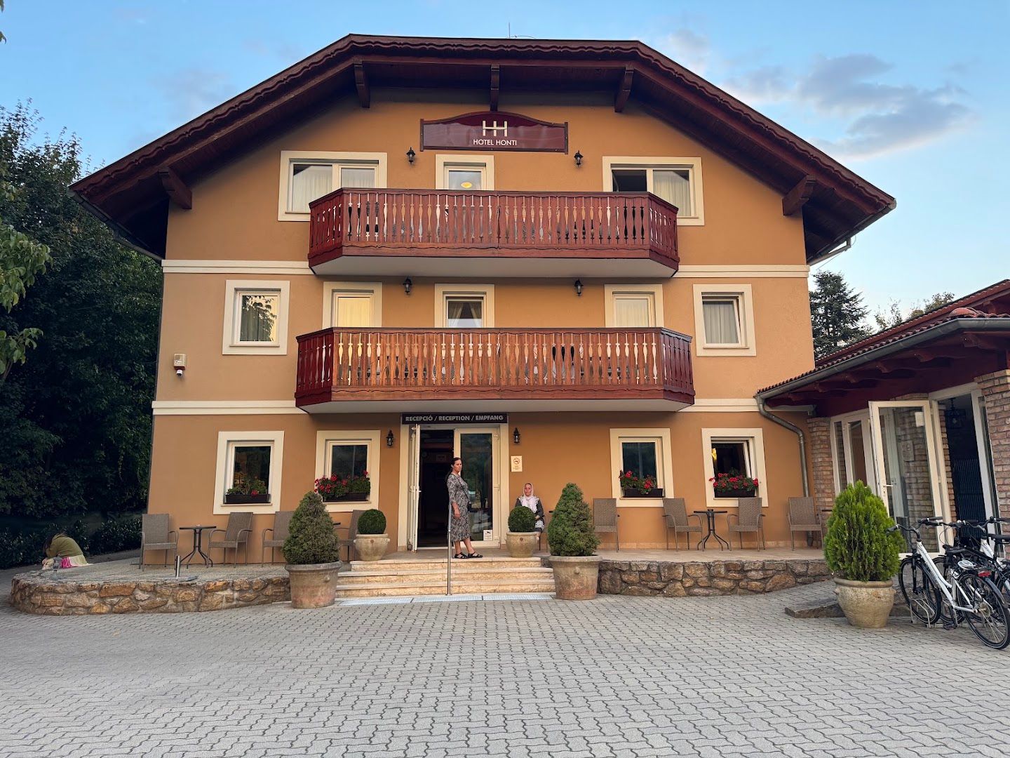 Hotel Honti 6