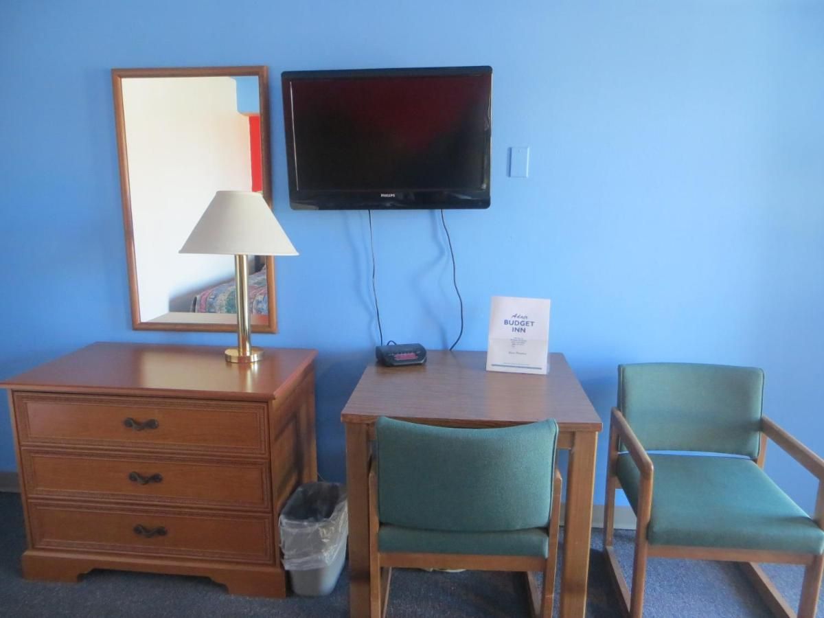 Budget Inn Adair 10