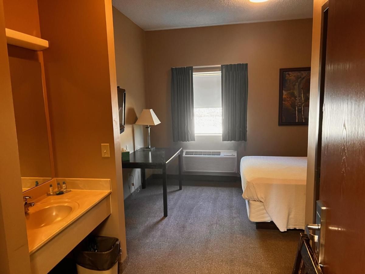 Ambridge Inn 6