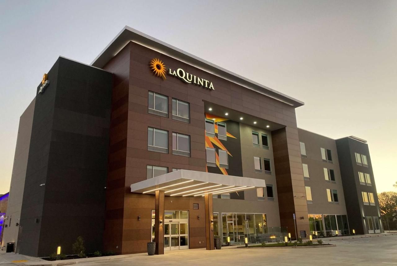 La Quinta Inn & Suites by Wyndham Galt Lodi North 8