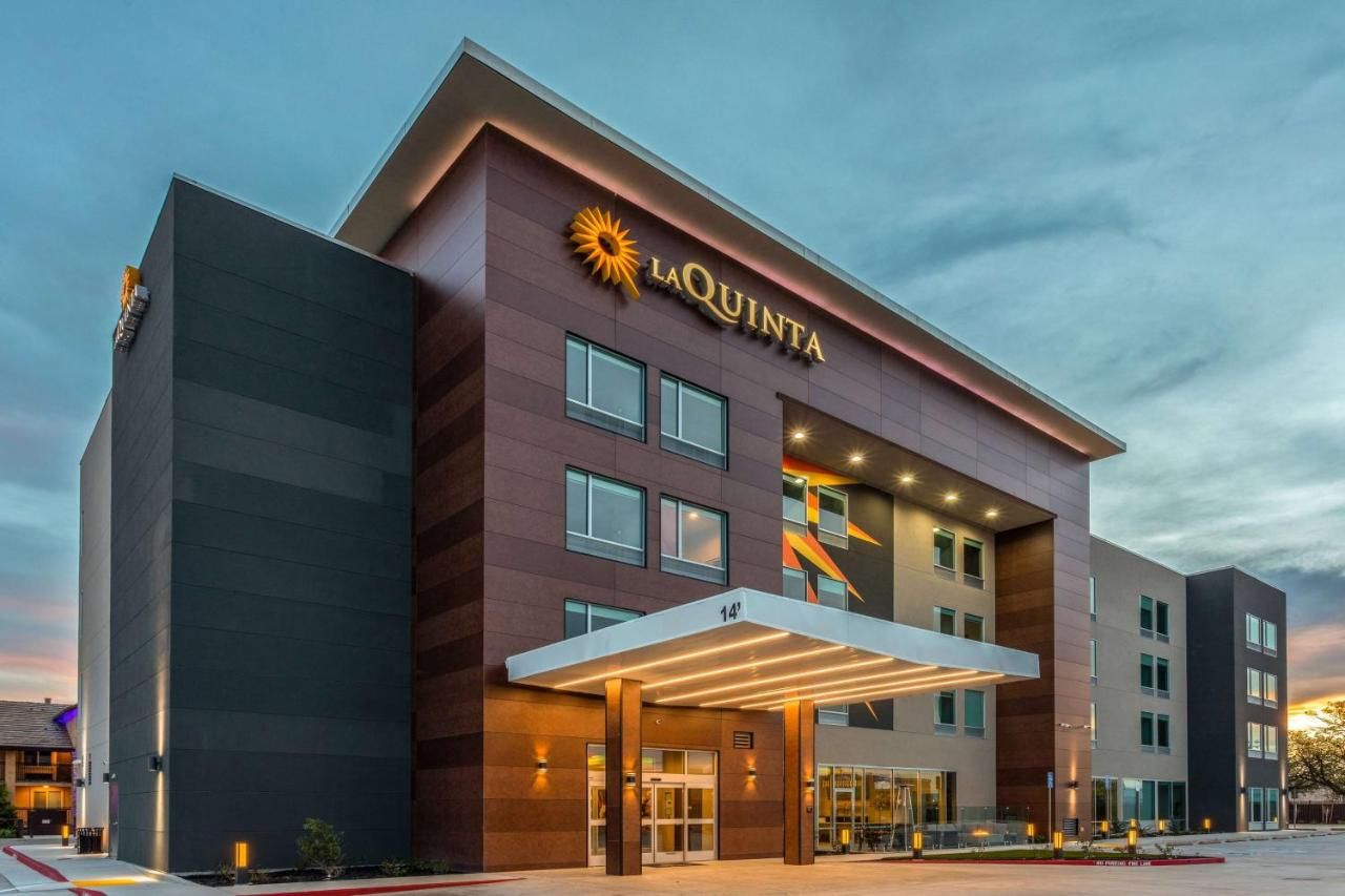 La Quinta Inn & Suites by Wyndham Galt Lodi North 10