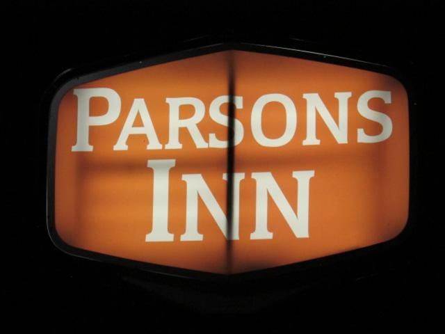 Parsons Inn Downtown Parsons,Tn 7