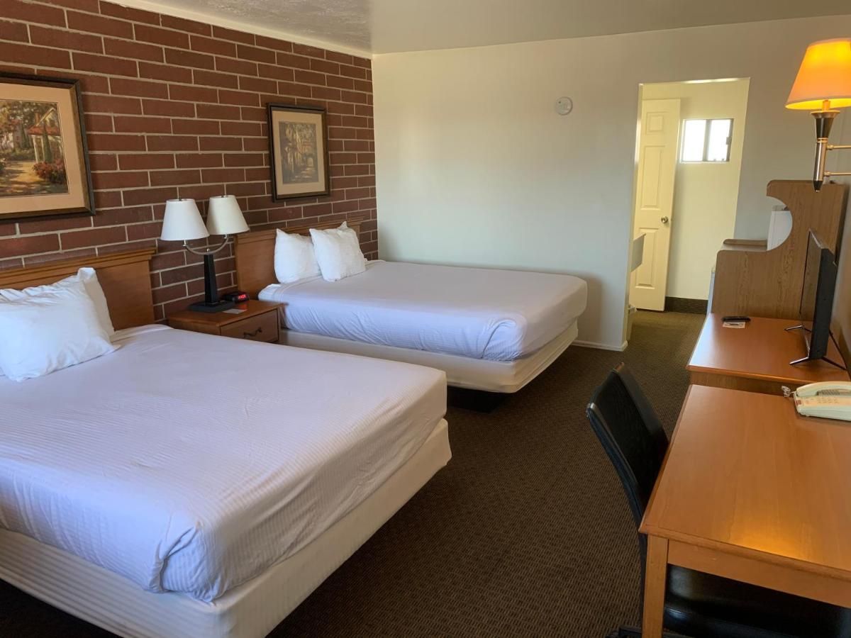 Oquirrh Mountain Inn 10